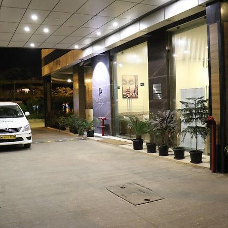 Pallavi A'Vida Navi Mumbai Bagian luar foto