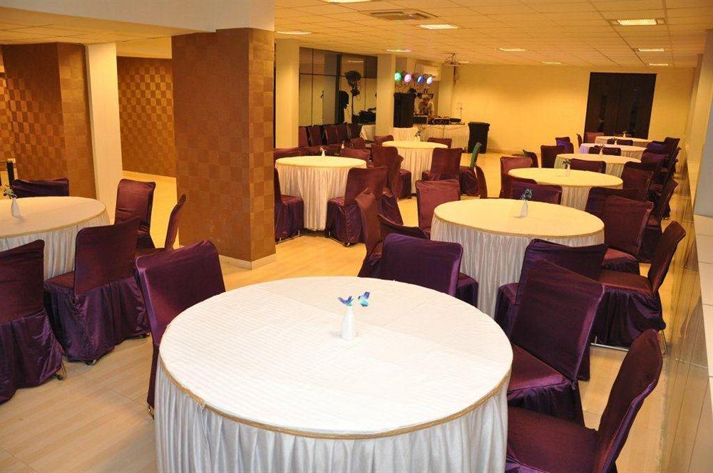 Pallavi A'Vida Navi Mumbai Bagian luar foto
